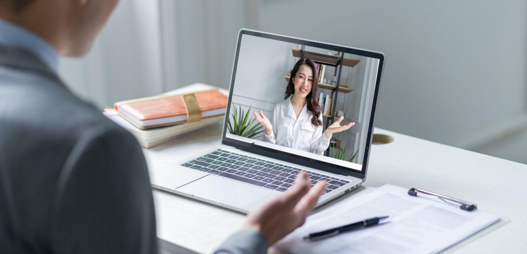 Strategic Hiring for SMEs: Remote or In-Person?